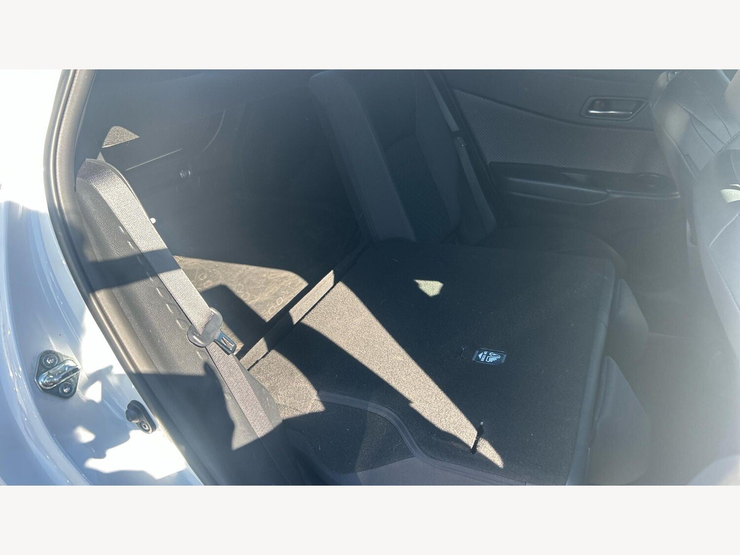 Used Toyota C-HR 2023 for sale - 78170813: Photo 20