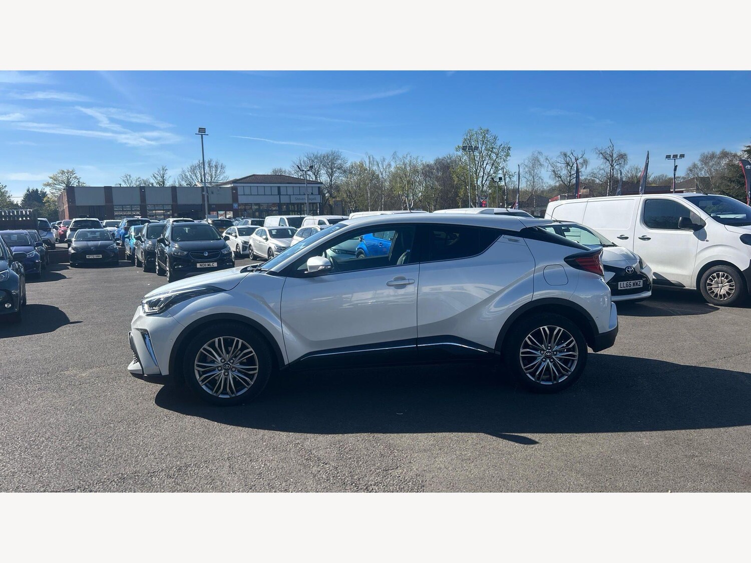 Used Toyota C-HR 2023 for sale - 78170813: Photo 26