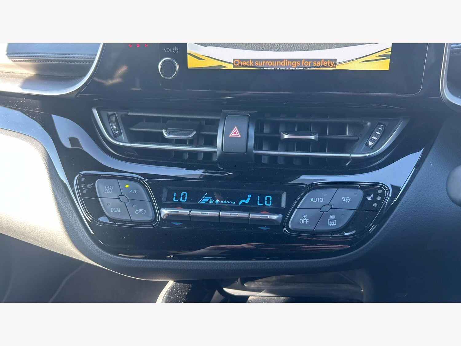 Used Toyota C-HR 2023 for sale - 78170813: Photo 32