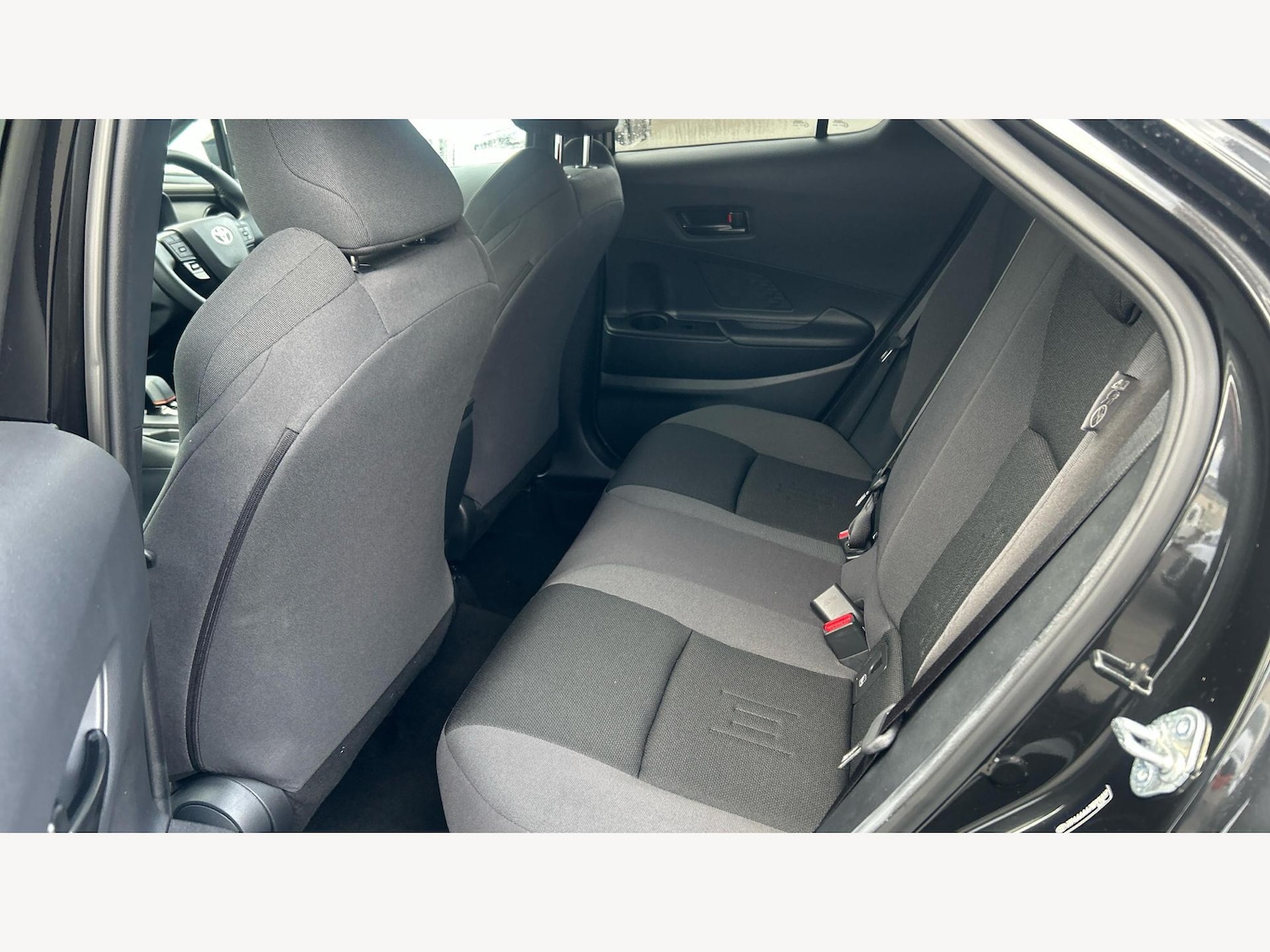 Used Toyota C-HR 2024 for sale - 76361377: Photo 15