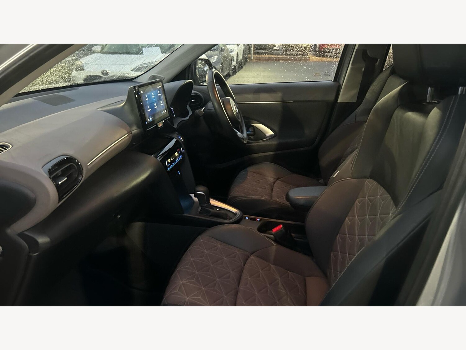 Used Toyota Yaris Cross 2022 for sale - 76993448: Photo 12