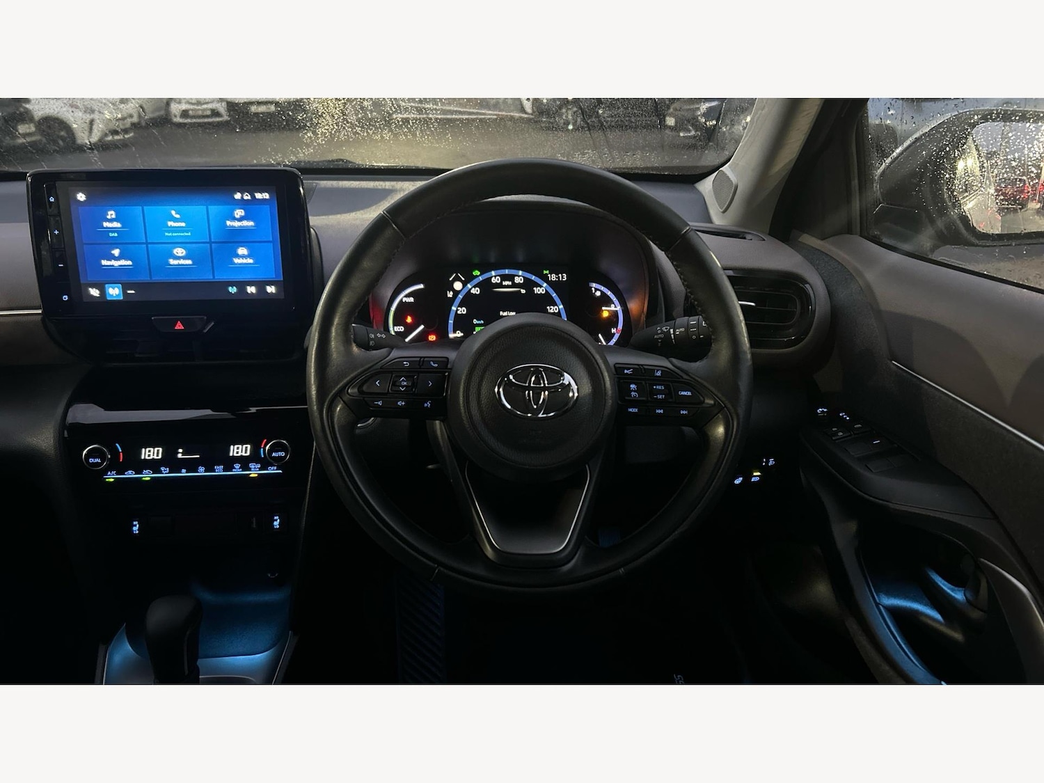 Used Toyota Yaris Cross 2022 for sale - 76993448: Photo 8