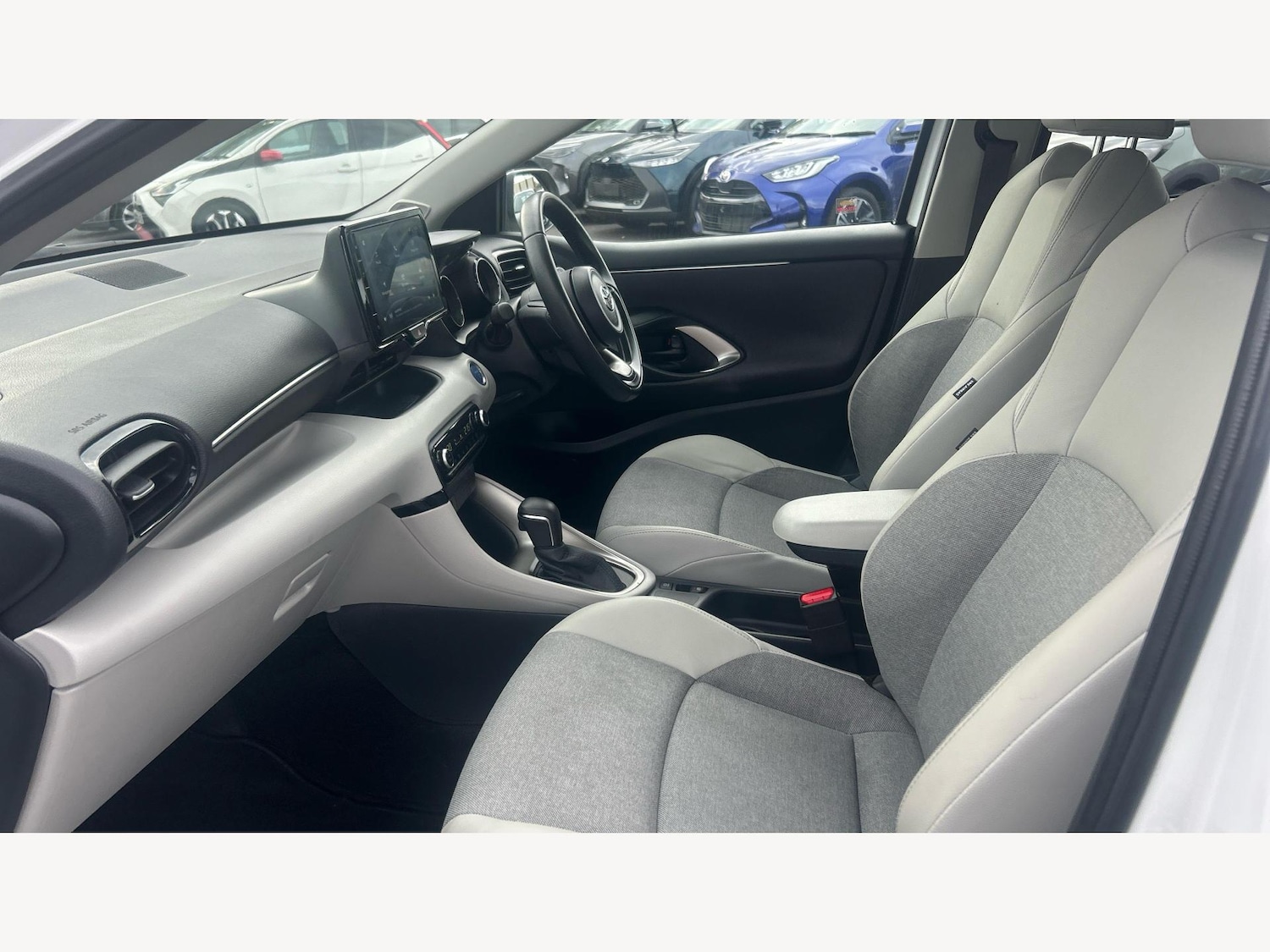 Used Toyota Yaris 2023 for sale - 76976901: Photo 12