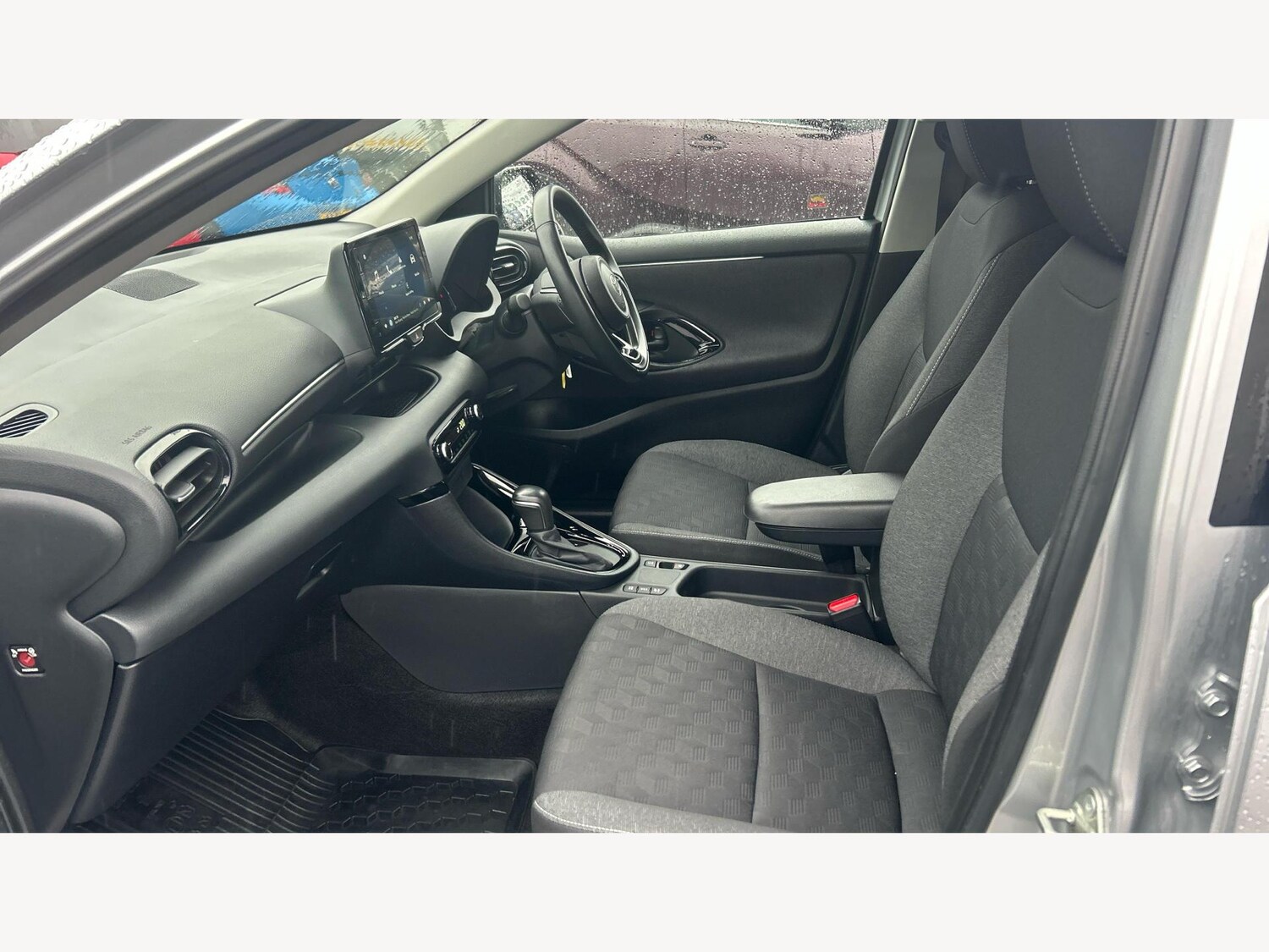 Used Toyota Yaris for sale - 77306217: Photo 12