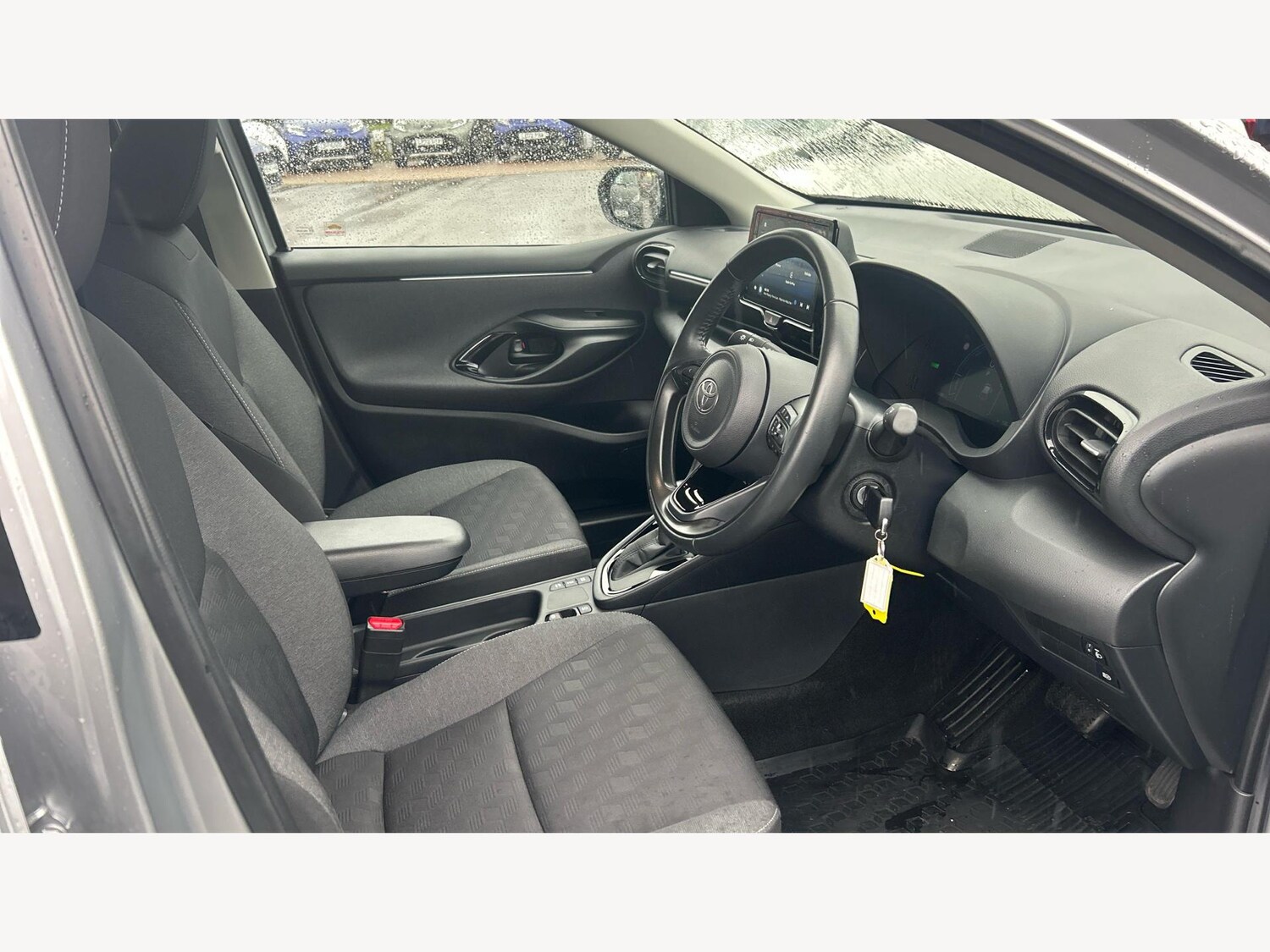 Used Toyota Yaris for sale - 77306217: Photo 13