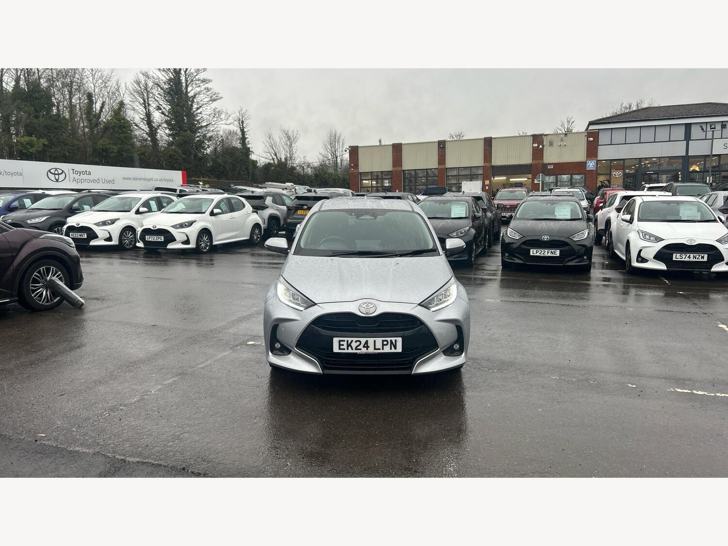 Used Toyota Yaris for sale - 77306217: Photo 17