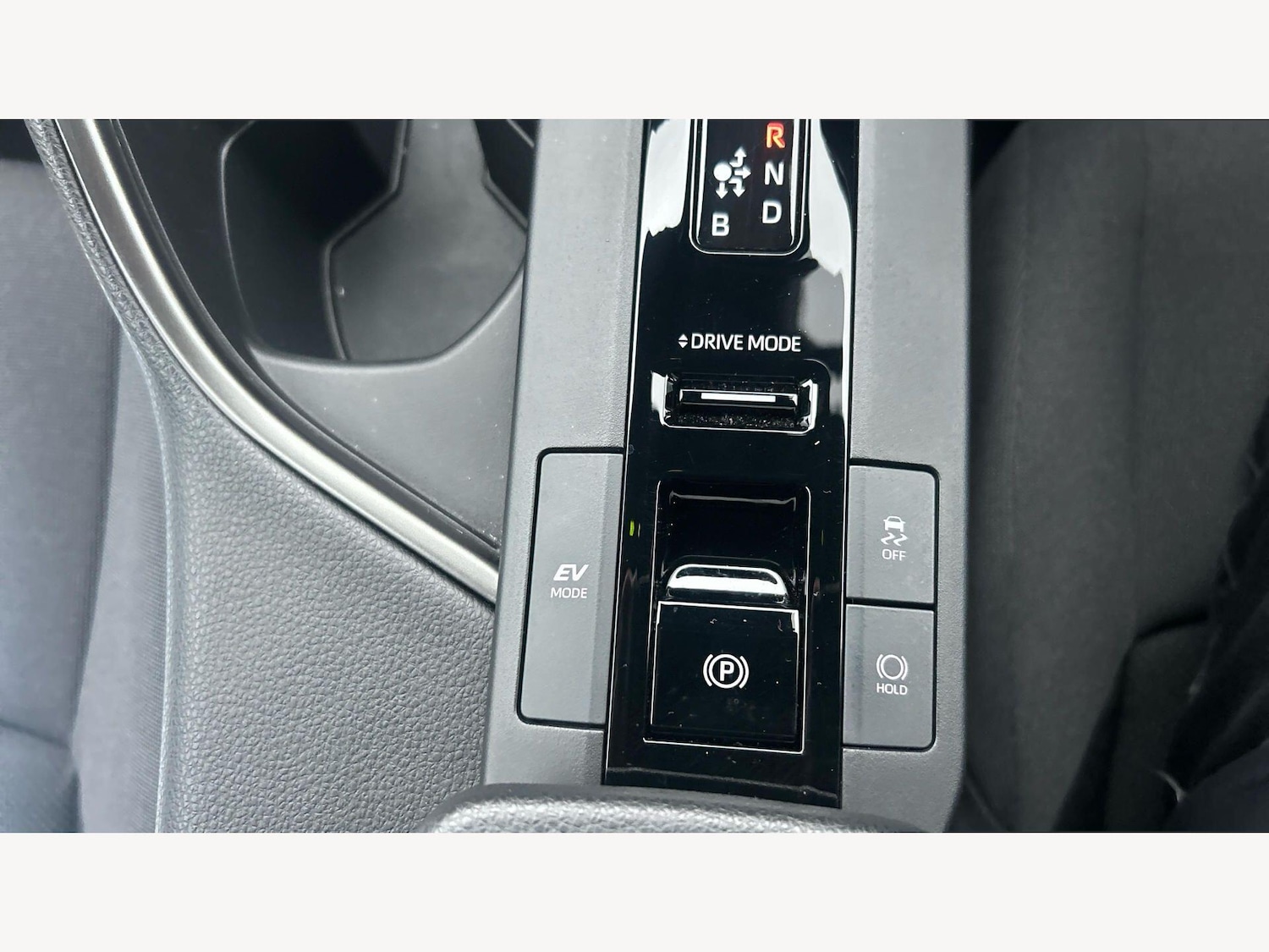 Used Toyota C-HR 2025 for sale - 78171141: Photo 26