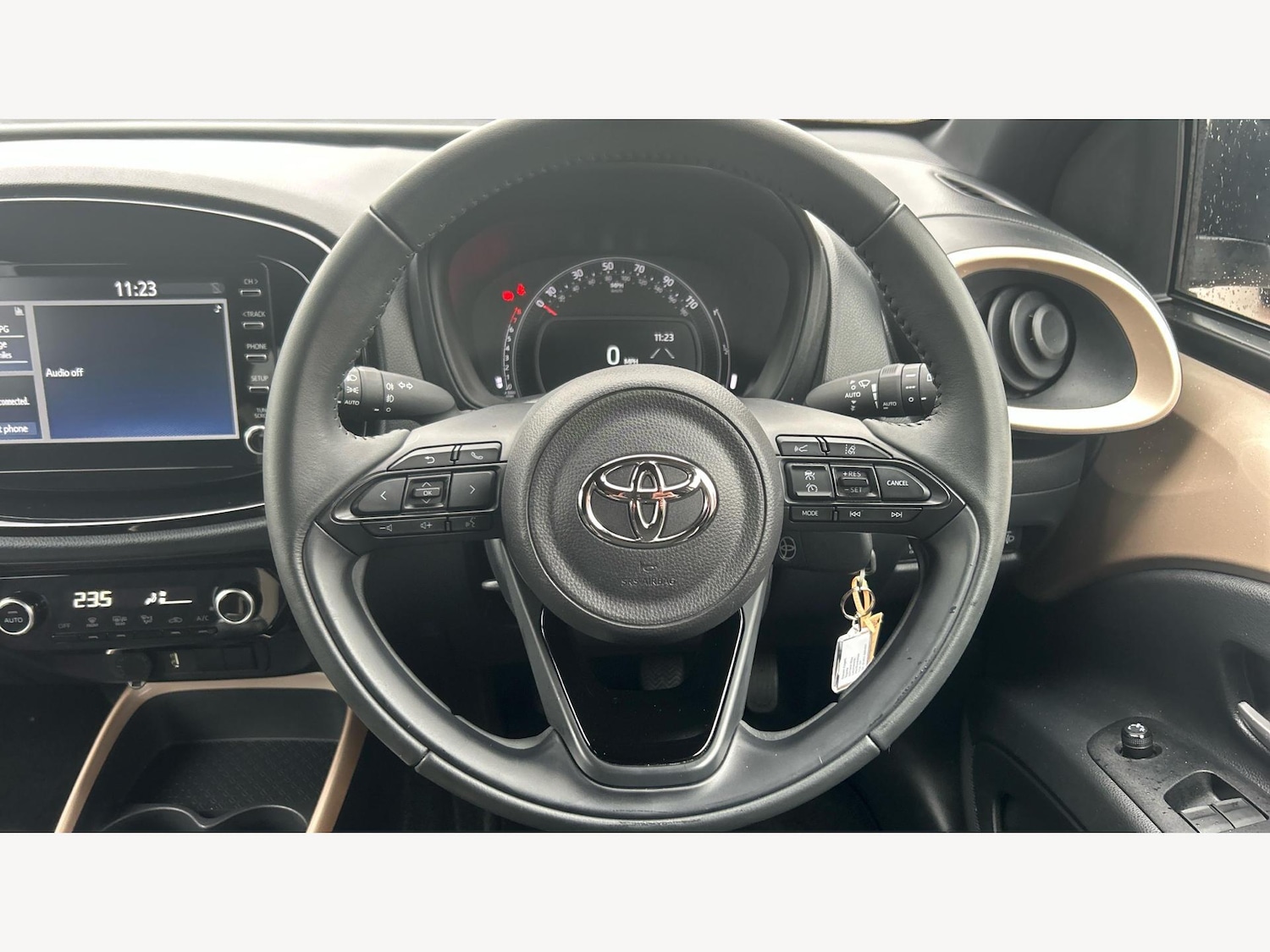 Used Toyota Aygo X 2023 for sale - 76360302: Photo 10