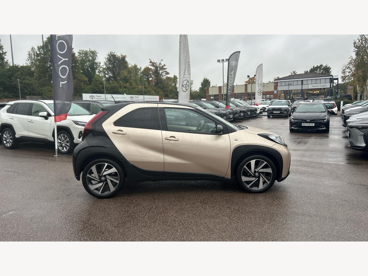 Used Toyota Aygo X 2023 for sale - 76360302: Photo 18