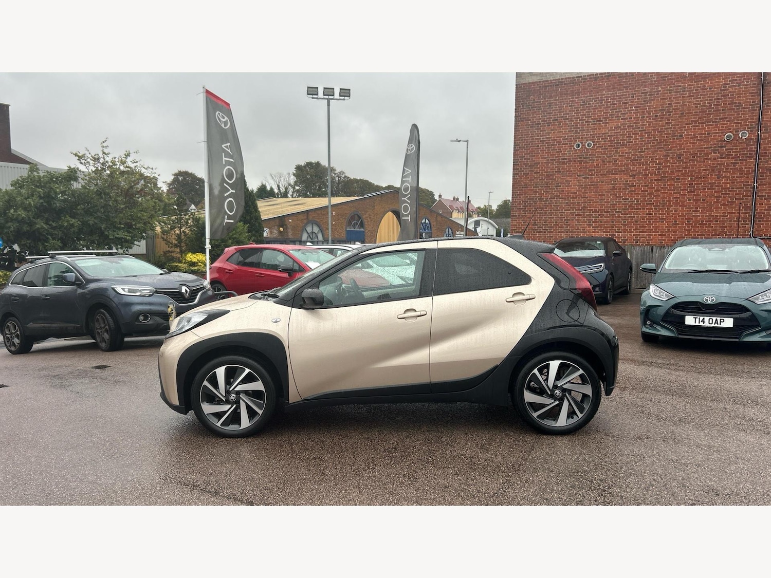 Used Toyota Aygo X 2023 for sale - 76360302: Photo 19