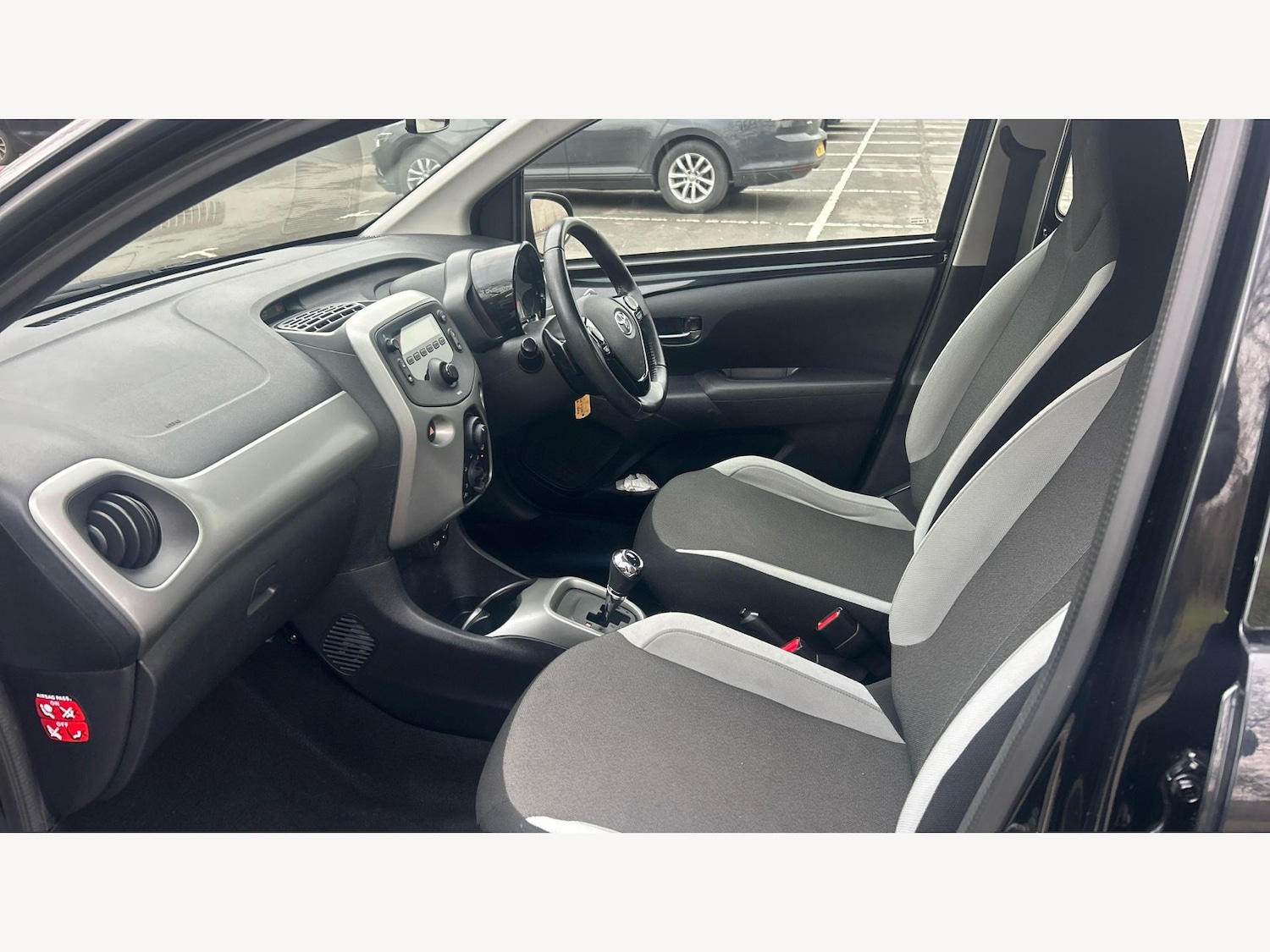 Used Toyota AYGO 2016 for sale - 77387778: Photo 12