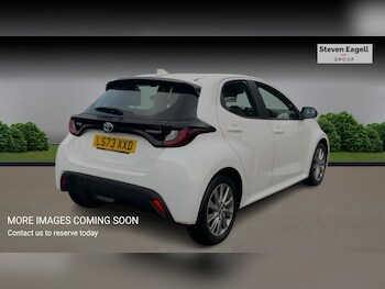 Used Toyota Yaris 2023 for sale - 77377463: Photo