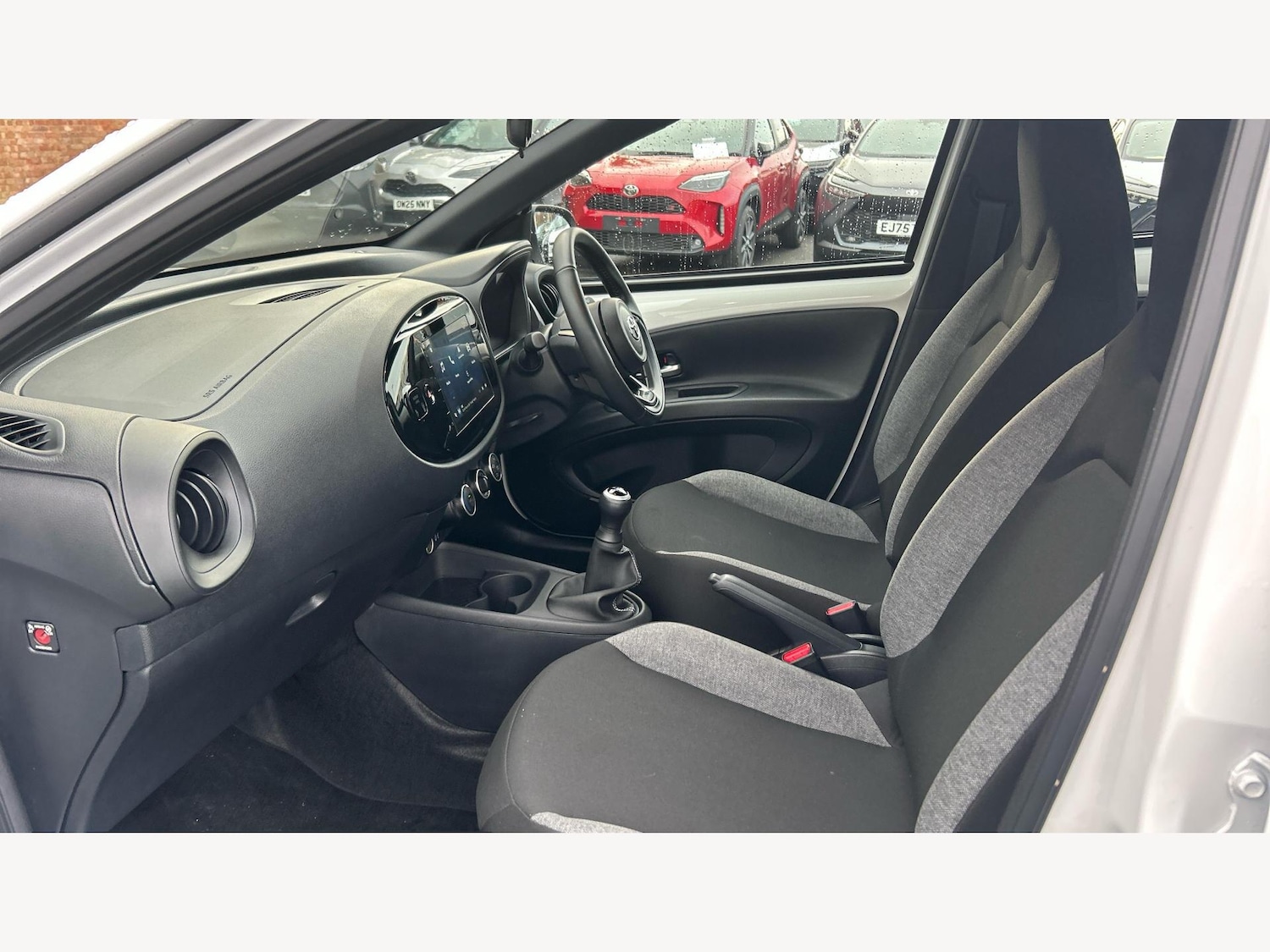 Used Toyota Aygo X for sale - 77060120: Photo 12