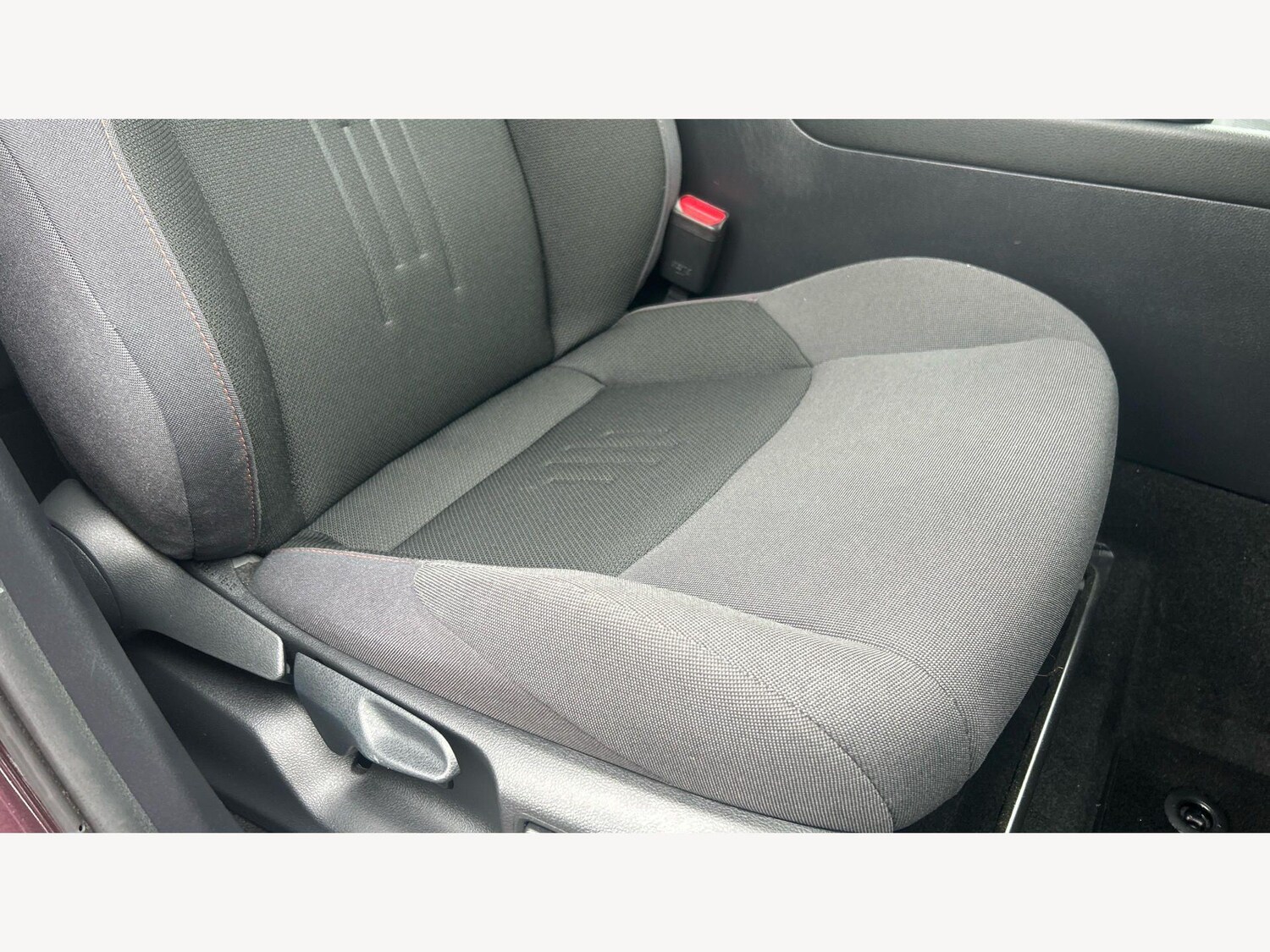 Used Toyota C-HR for sale - 78214995: Photo 19