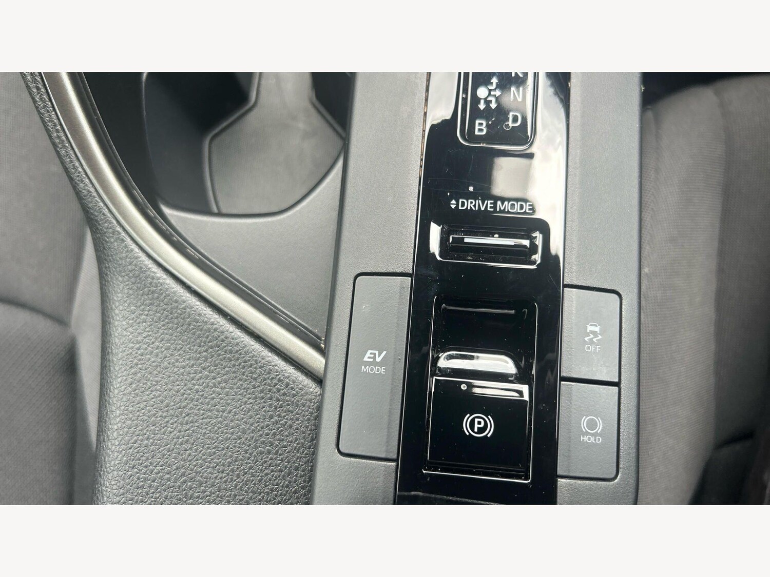 Used Toyota C-HR for sale - 78214995: Photo 32