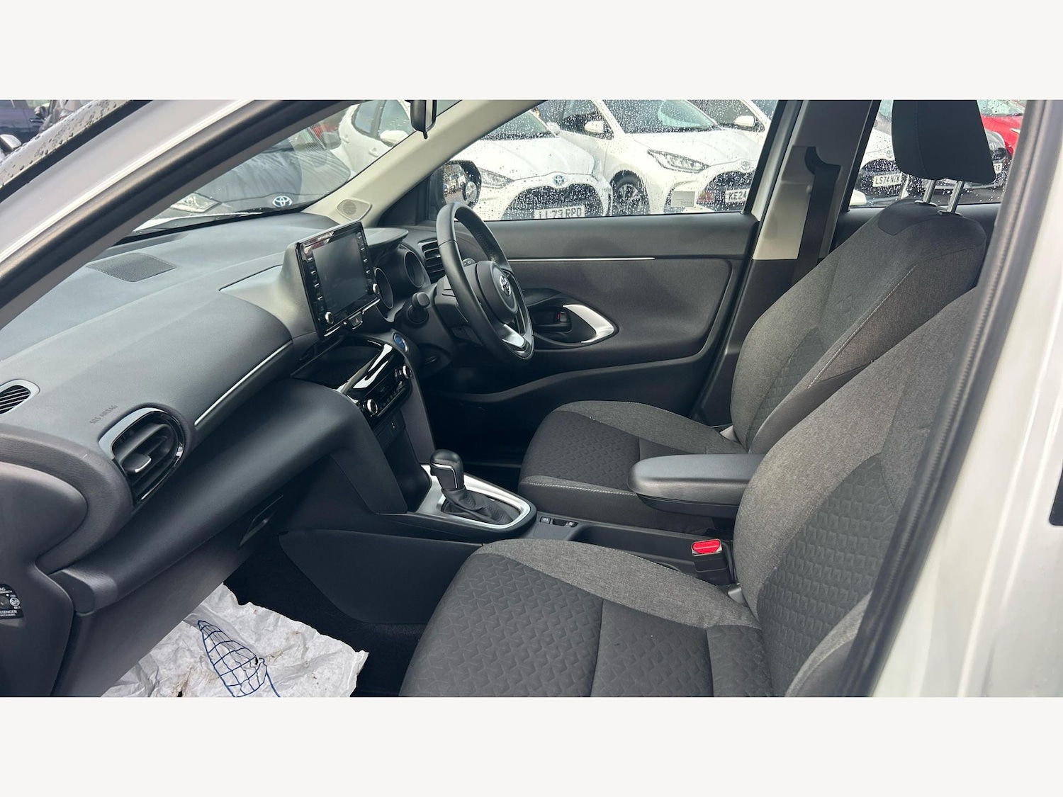 Used Toyota Yaris Cross 2023 for sale - 77484608: Photo 12