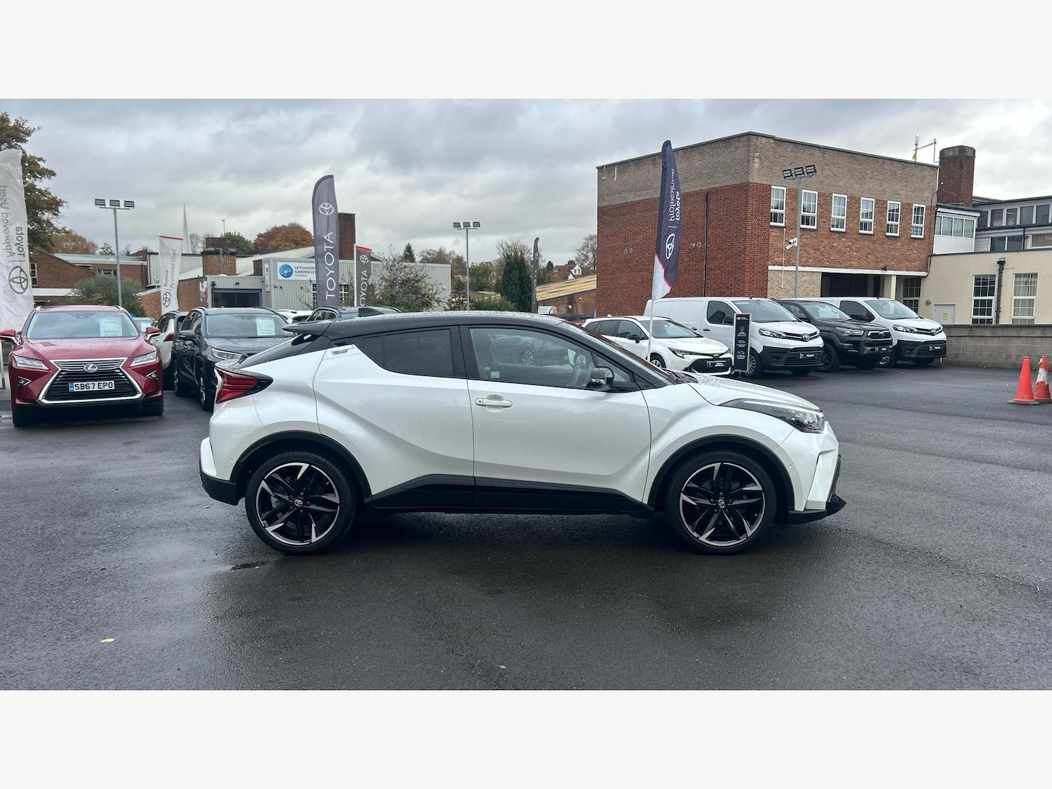 Used Toyota C-HR 2023 for sale - 76522463: Photo 18