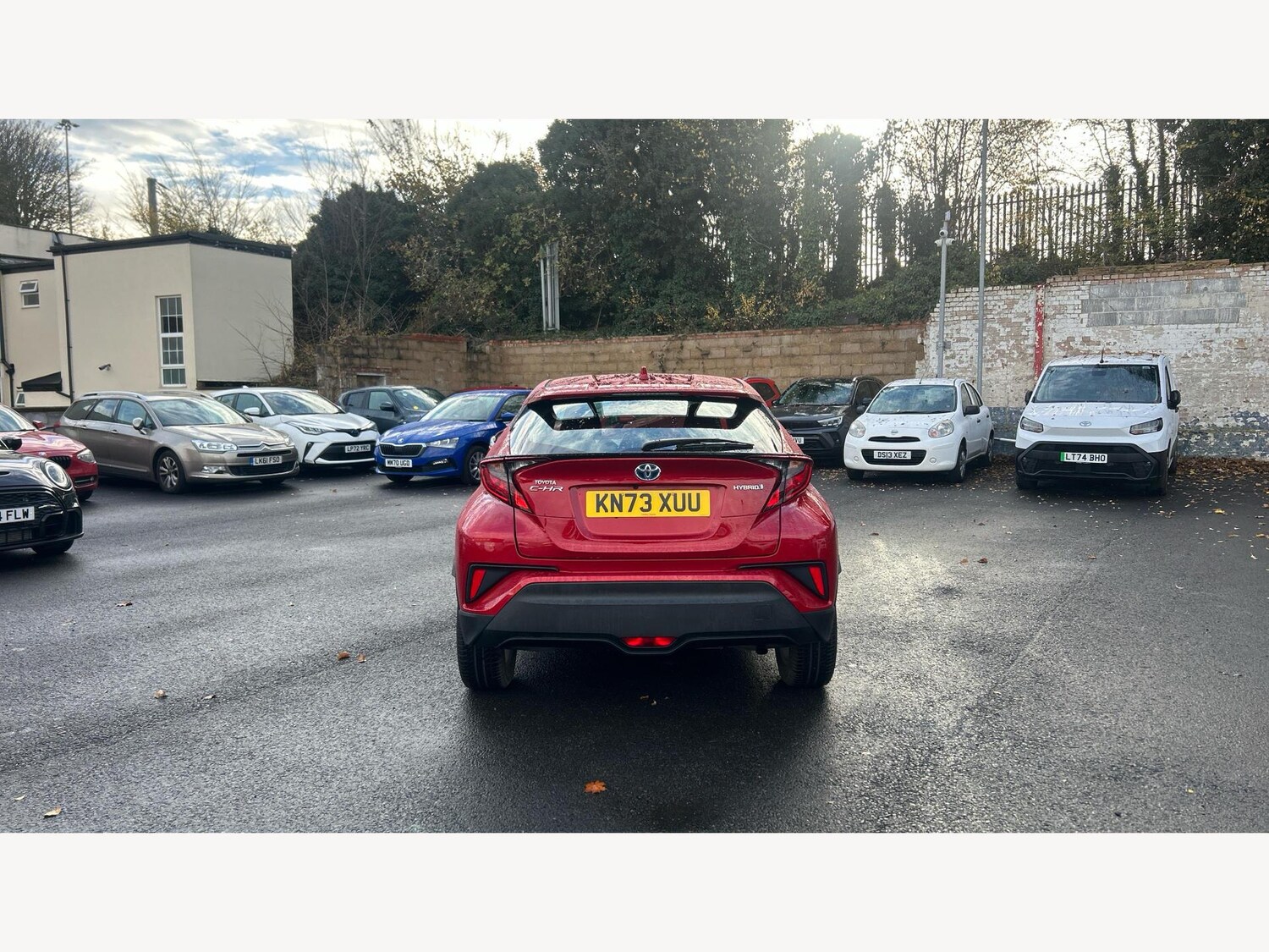 Used Toyota C-HR 2023 for sale - 76633688: Photo 21