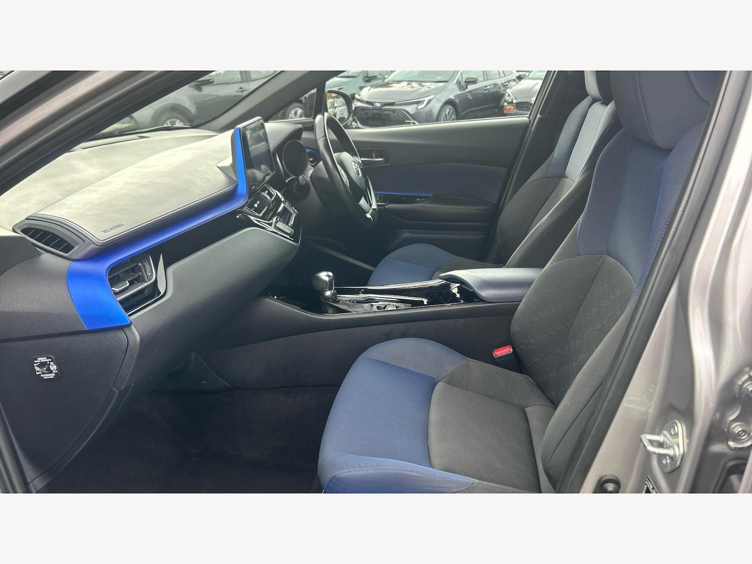 Used Toyota C-HR 2018 for sale - 76521988: Photo 12