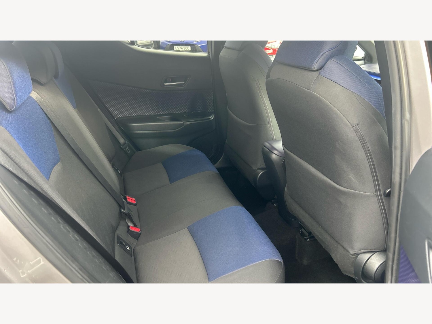 Used Toyota C-HR 2018 for sale - 76521988: Photo 14