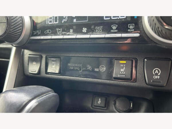 Used Toyota RAV4 2021 for sale - 76179758: Photo 22