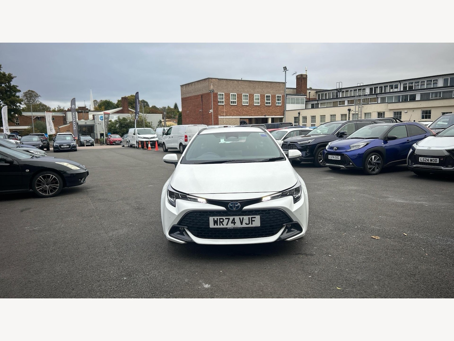 Used Toyota Corolla 2024 for sale - 76513131: Photo 17