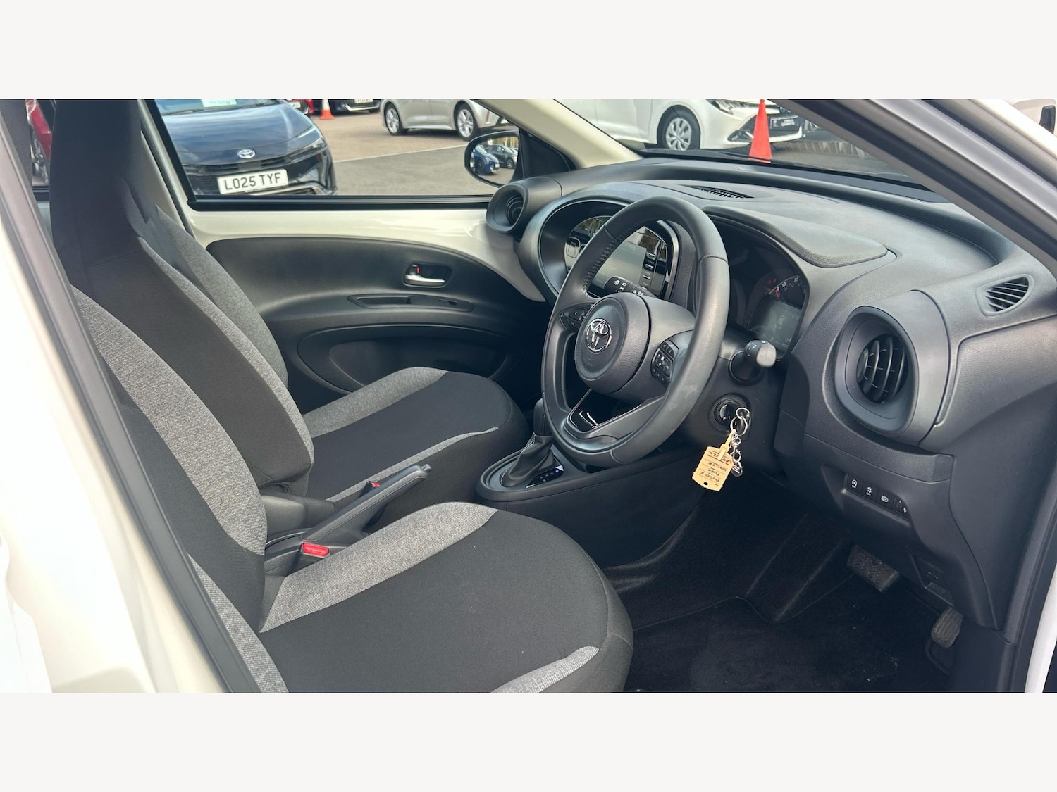 Used Toyota Aygo X 2023 for sale - 76425260: Photo 13