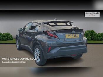 Used Toyota C-HR 2023 for sale - 77253572: Photo