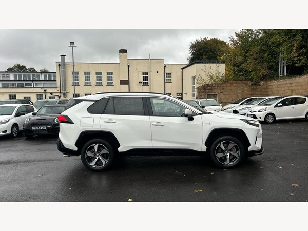 Used Toyota RAV4 2022 for sale - 76240011: Photo 18