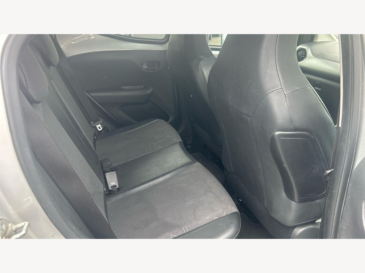 Used Toyota AYGO 2018 for sale - 77993413: Photo 14