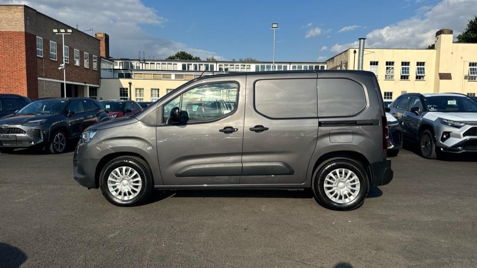 Used Toyota ProAce 2023 for sale - 76786768: Photo 17