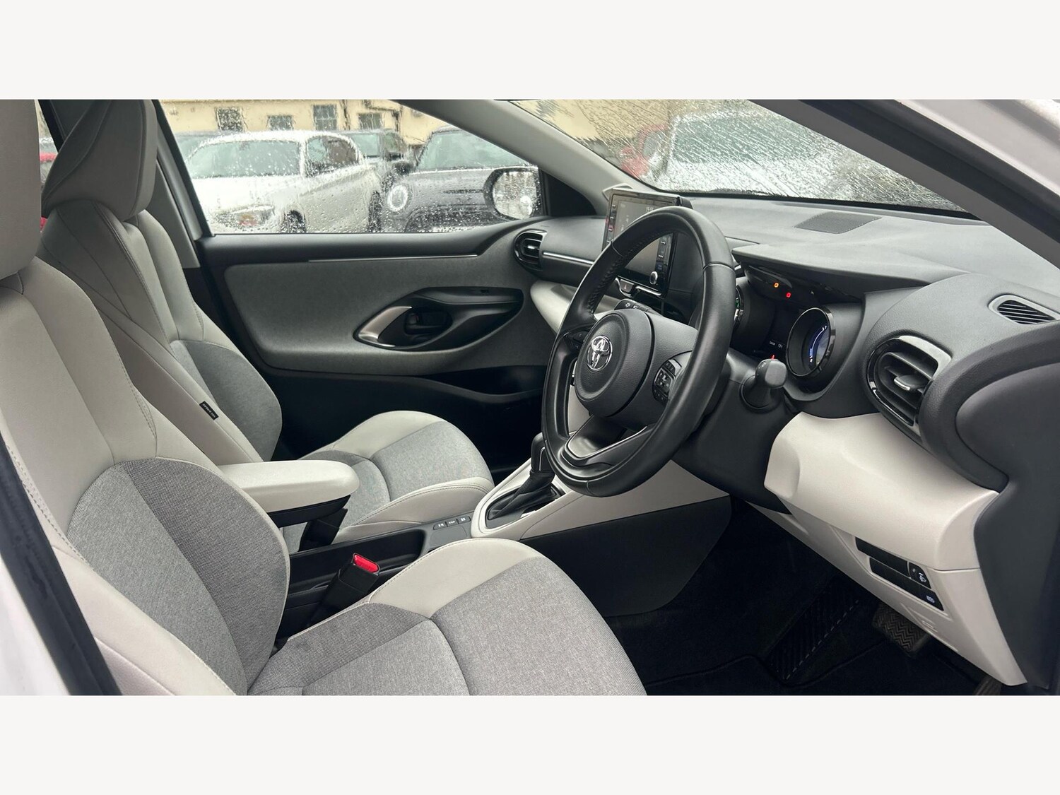 Used Toyota Yaris for sale - 76633128: Photo 13