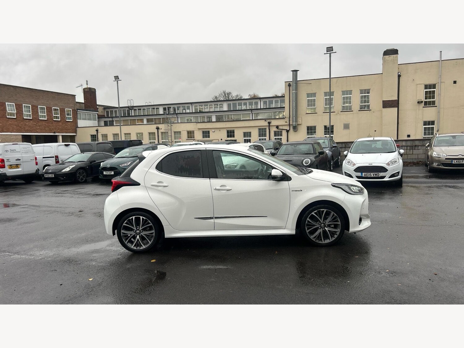 Used Toyota Yaris for sale - 76633128: Photo 18