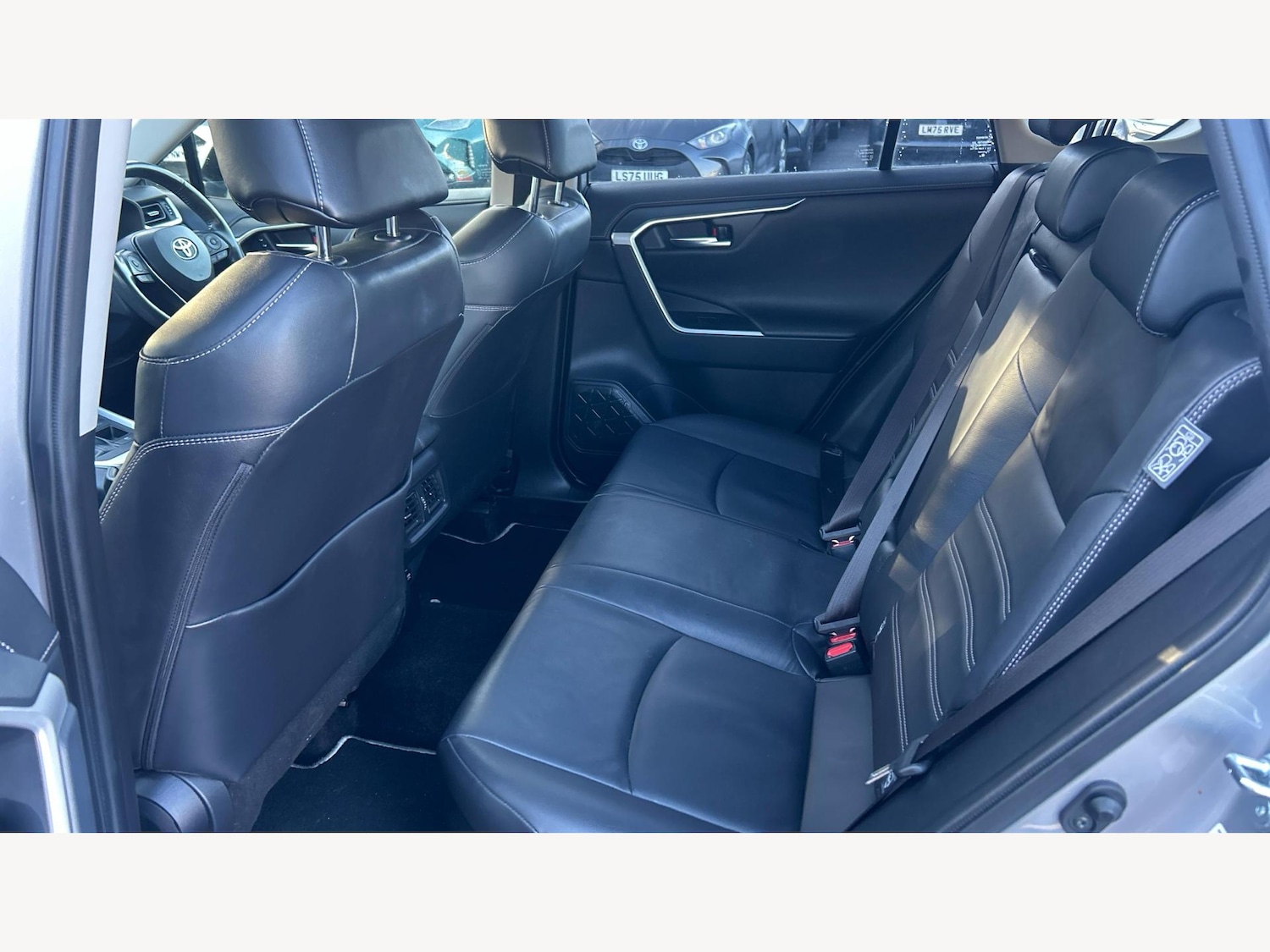 Used Toyota RAV4 2019 for sale - 77060290: Photo 15