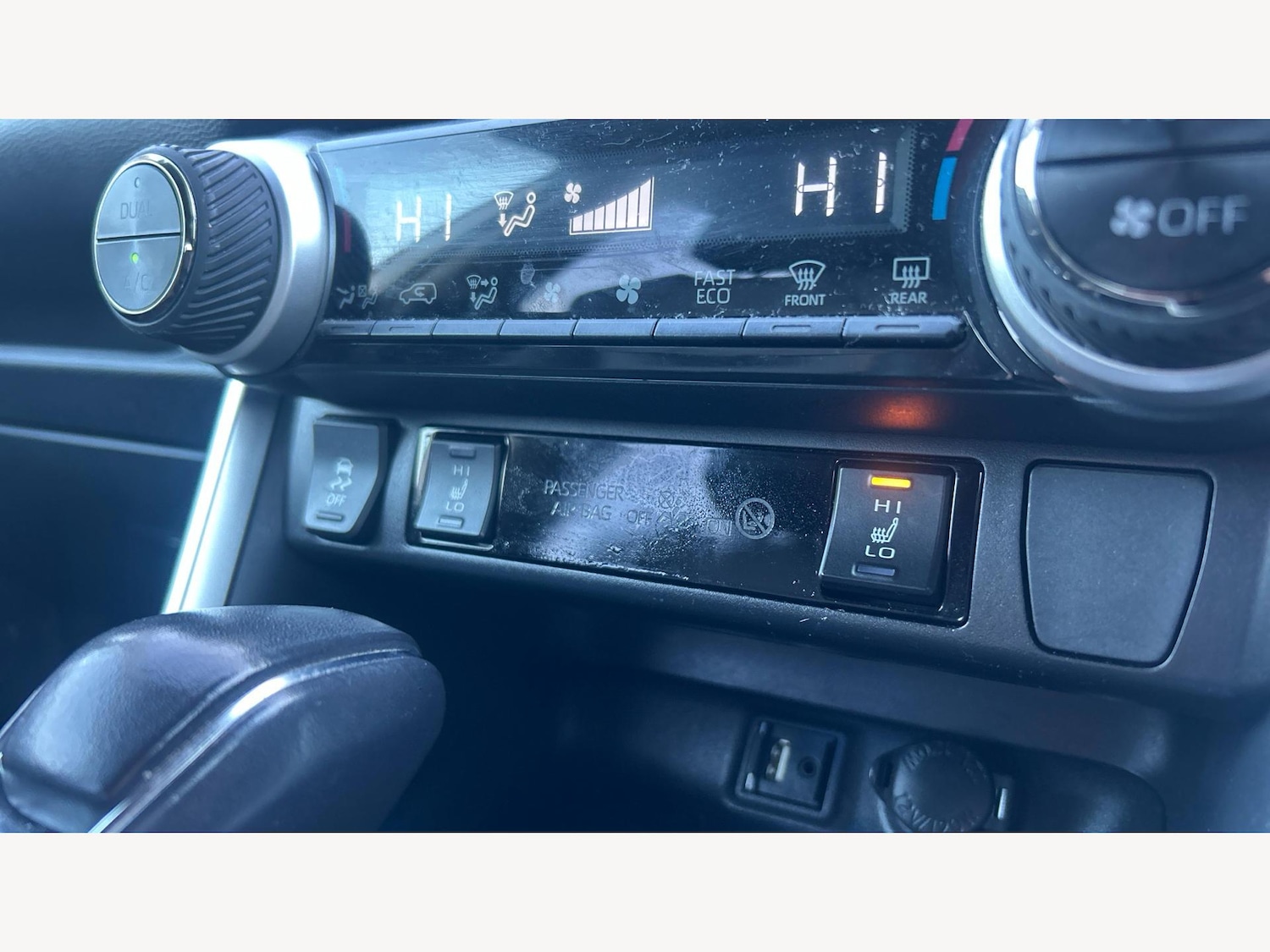 Used Toyota RAV4 2019 for sale - 77060290: Photo 22