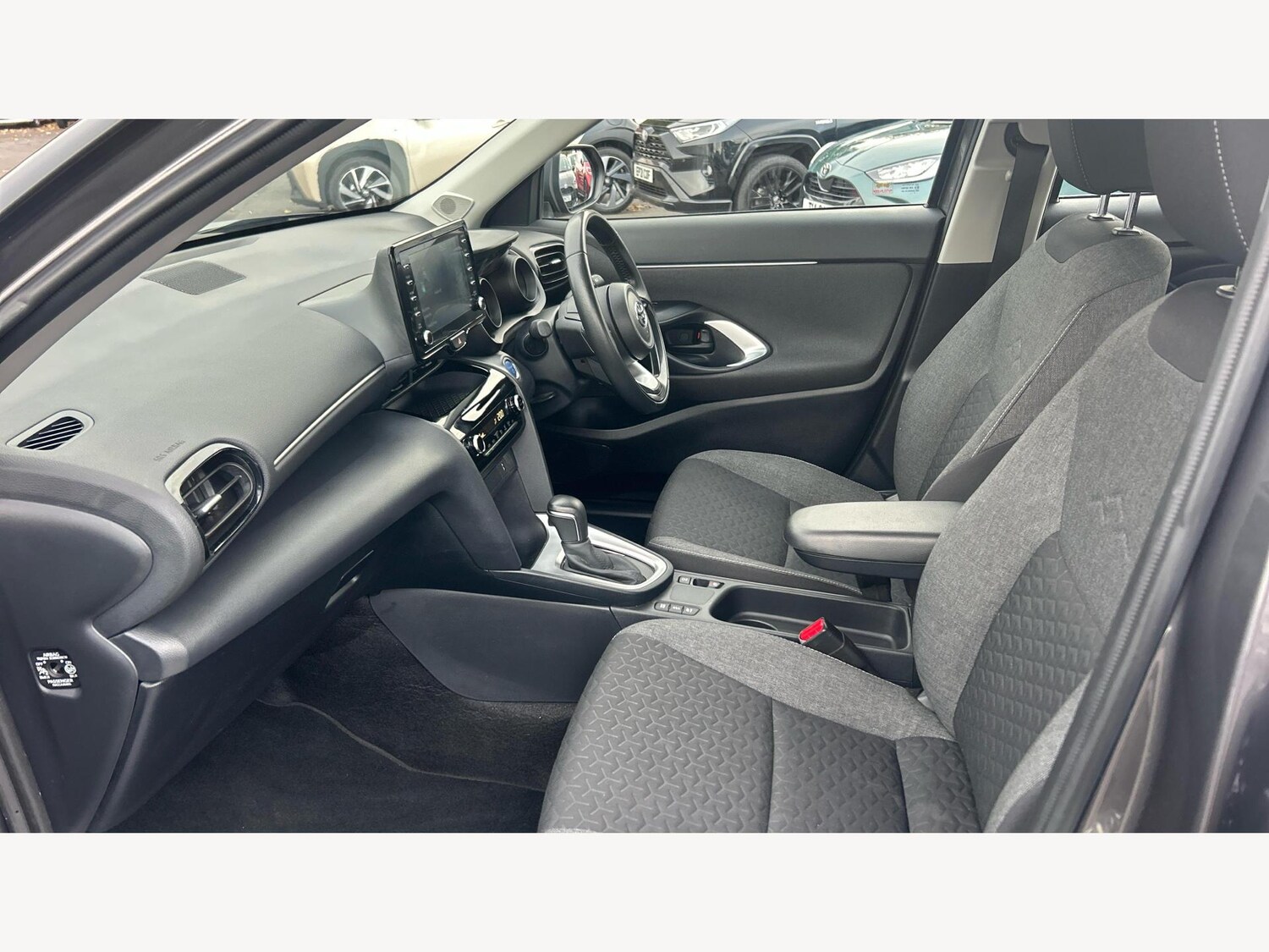 Used Toyota Yaris Cross 2022 for sale - 76336453: Photo 12