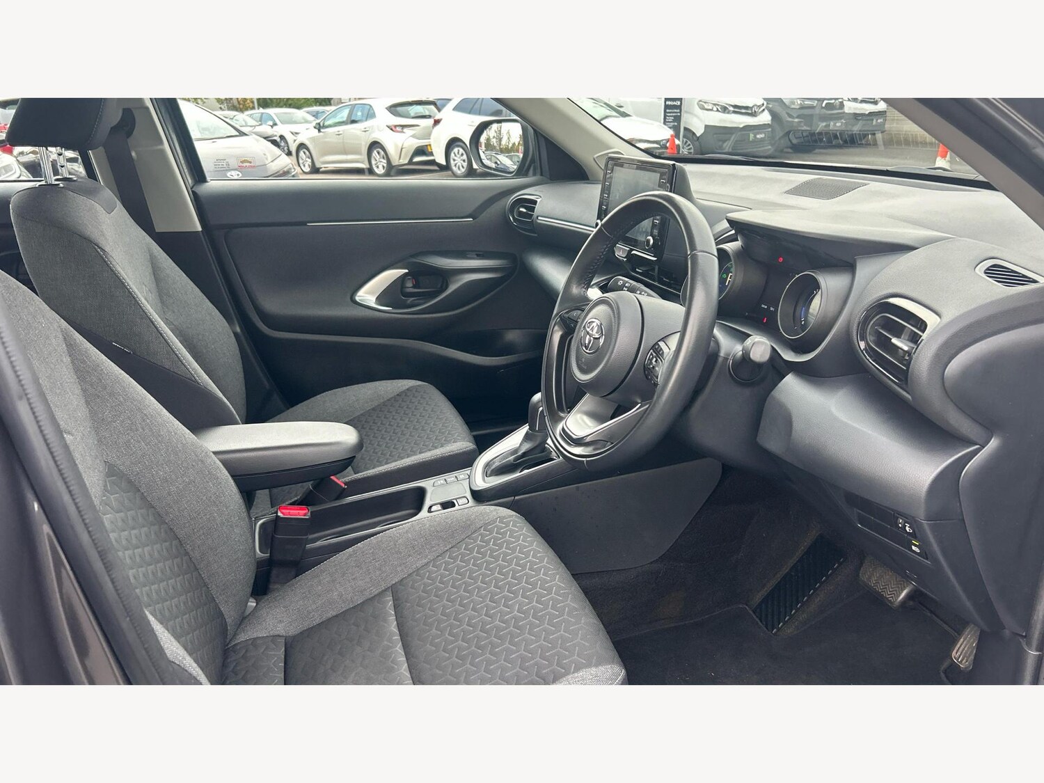 Used Toyota Yaris Cross 2022 for sale - 76336453: Photo 13