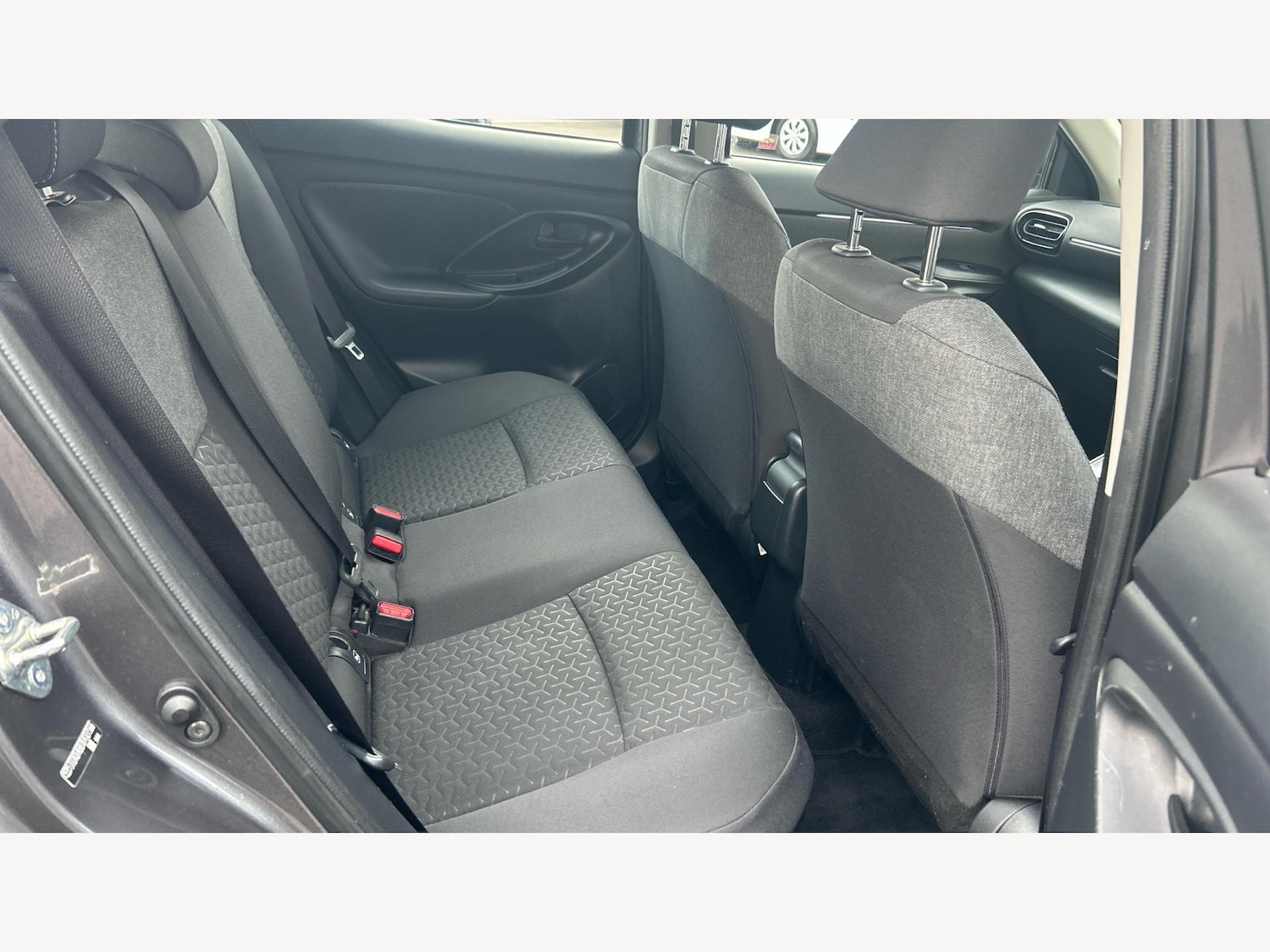 Used Toyota Yaris Cross 2022 for sale - 76336453: Photo 14