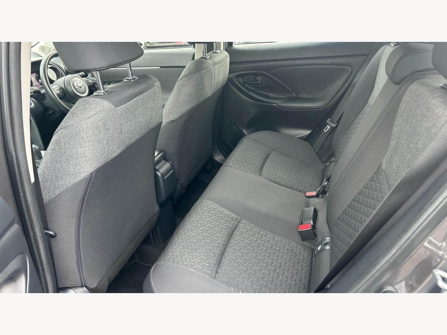 Used Toyota Yaris Cross 2022 for sale - 76336453: Photo 15