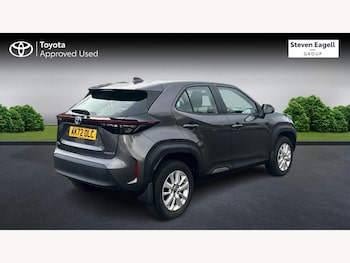 Used Toyota Yaris Cross 2022 for sale - 76336453: Photo