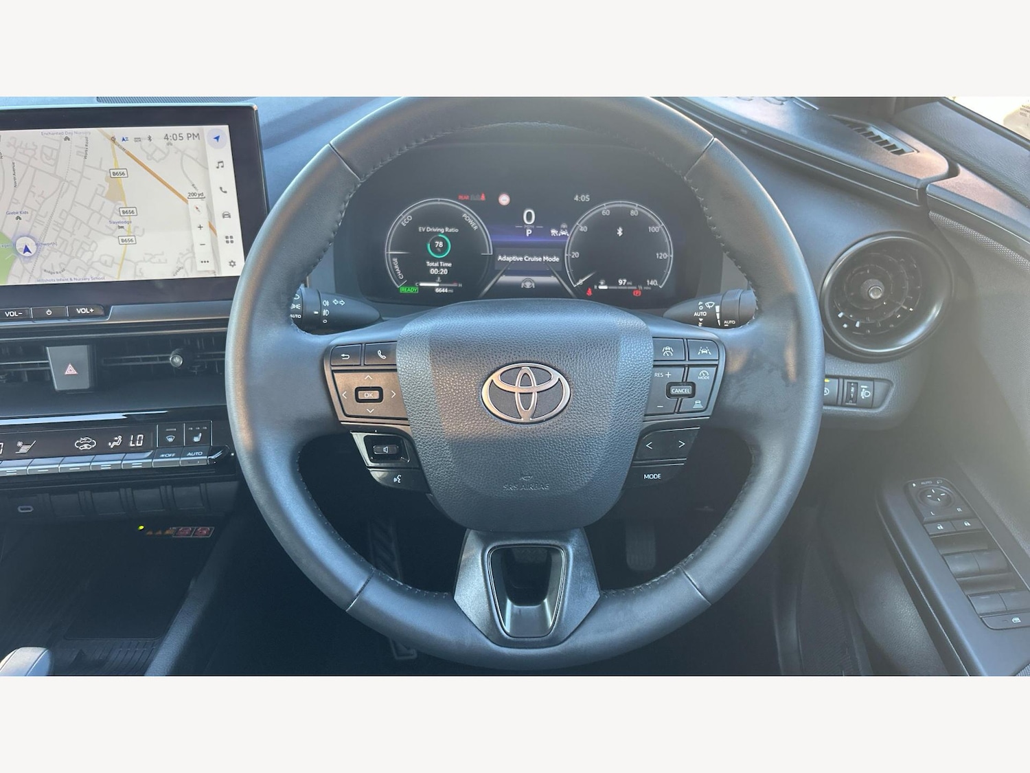 Used Toyota C-HR 2025 for sale - 76371395: Photo 10
