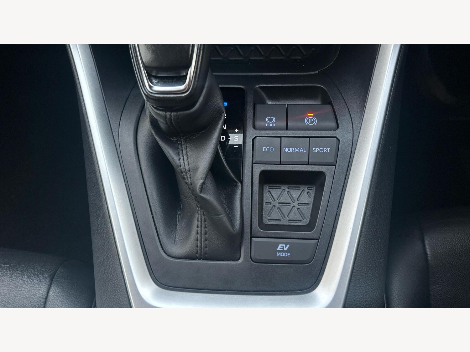 Used Toyota RAV4 2021 for sale - 77191484: Photo 24