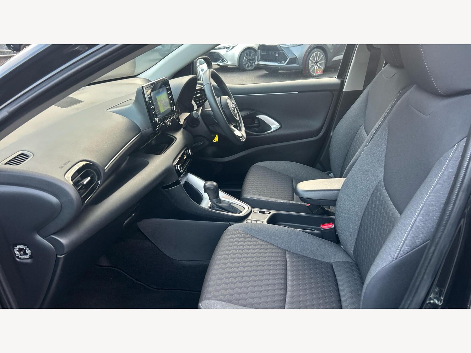 Used Toyota Yaris 2023 for sale - 76976727: Photo 12