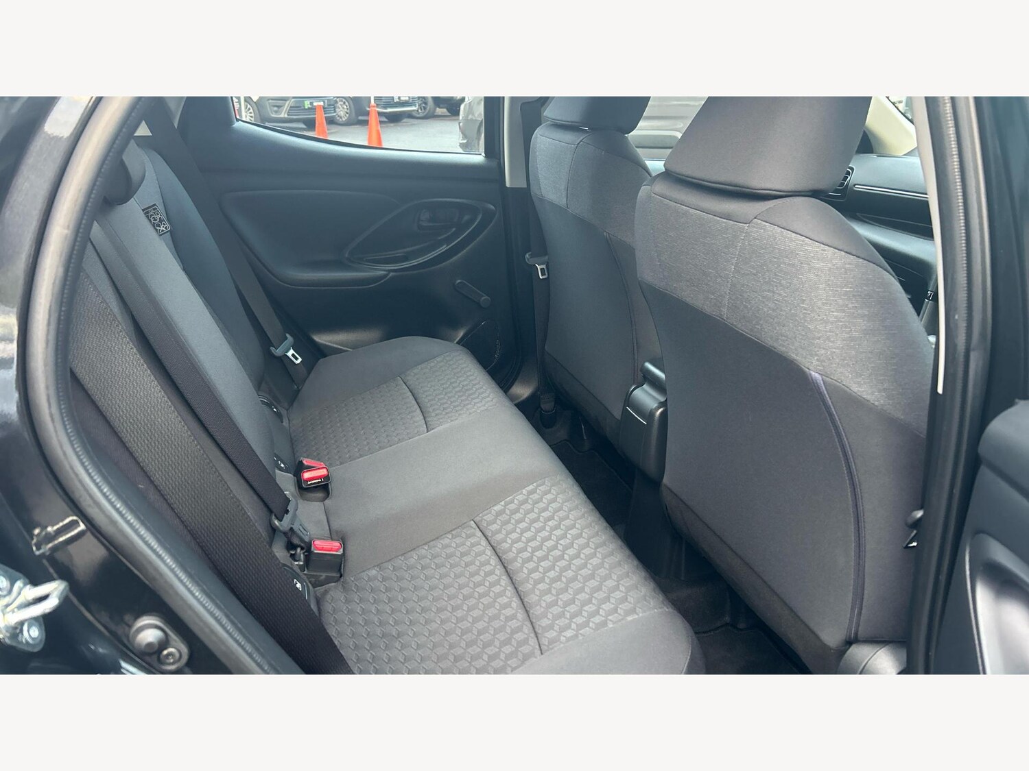 Used Toyota Yaris 2023 for sale - 76976727: Photo 14