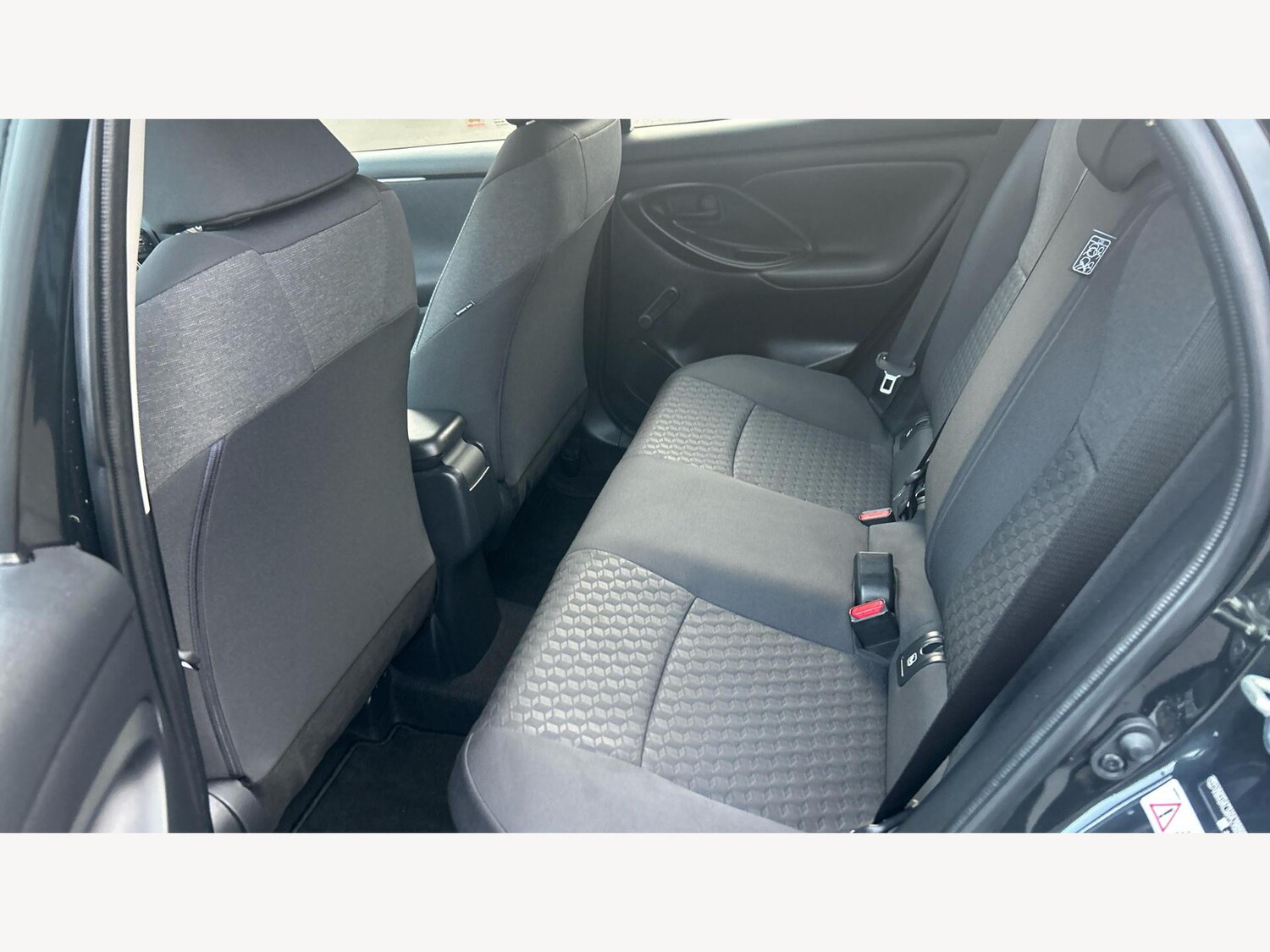 Used Toyota Yaris 2023 for sale - 76976727: Photo 15