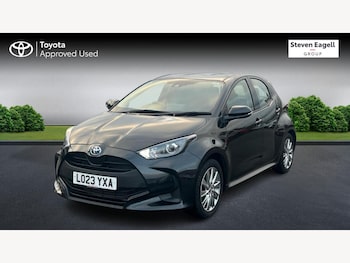 Used Toyota Yaris 2023 for sale - 76976727: Photo