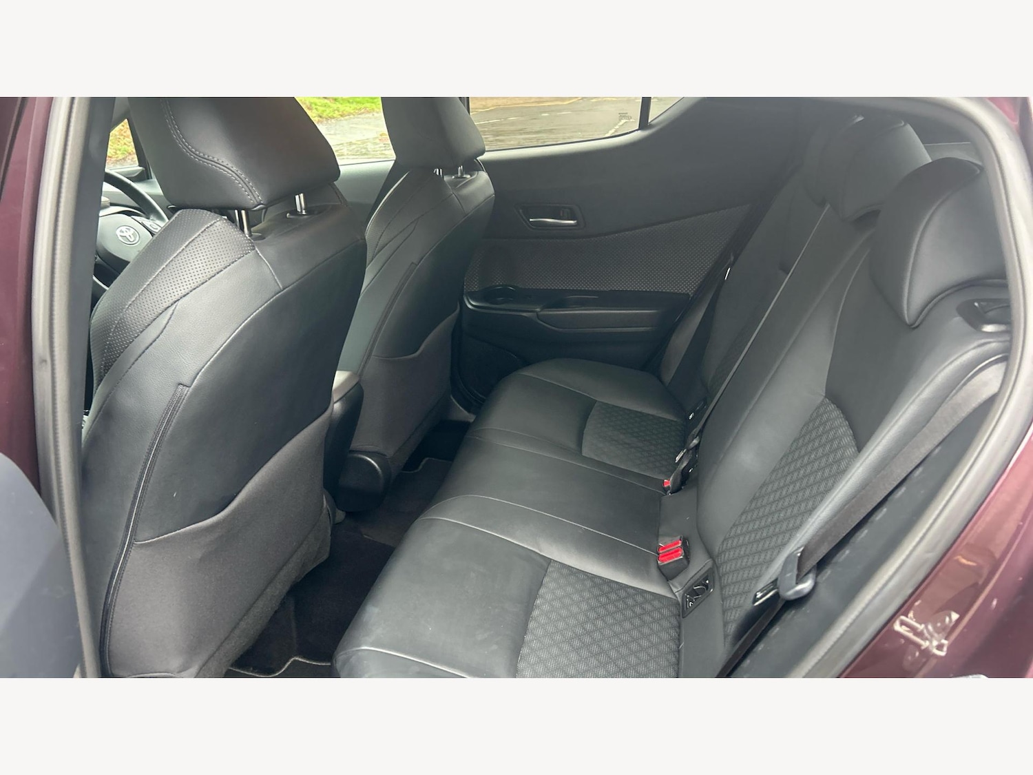 Used Toyota C-HR 2023 for sale - 77637440: Photo 15