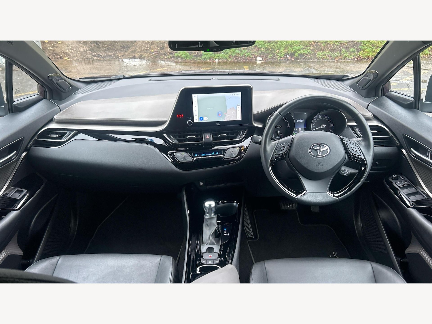 Used Toyota C-HR 2023 for sale - 77637440: Photo 7