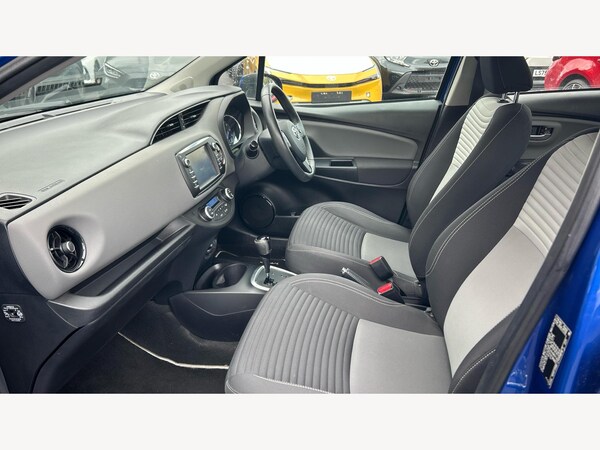 Used Toyota Yaris 2018 for sale - 76200596: Photo 12