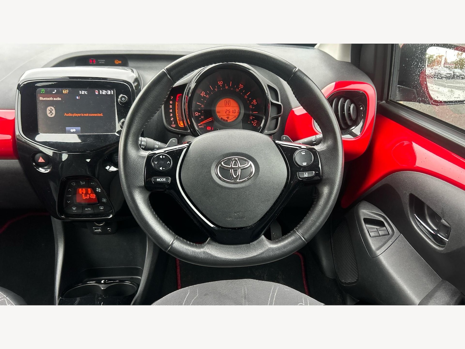 Used Toyota AYGO 2016 for sale - 76551068: Photo 8